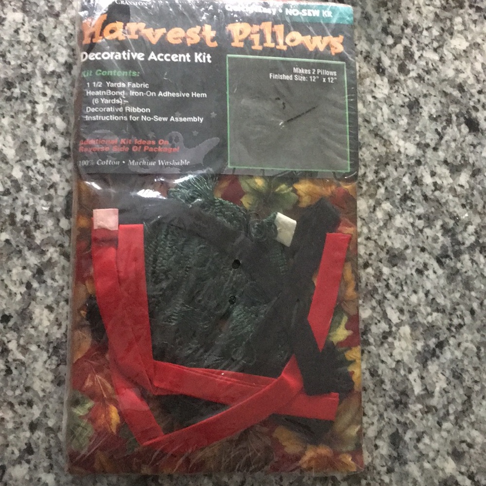 VIP by Cranston 100% Harvest Pillows - No-Sew Kit